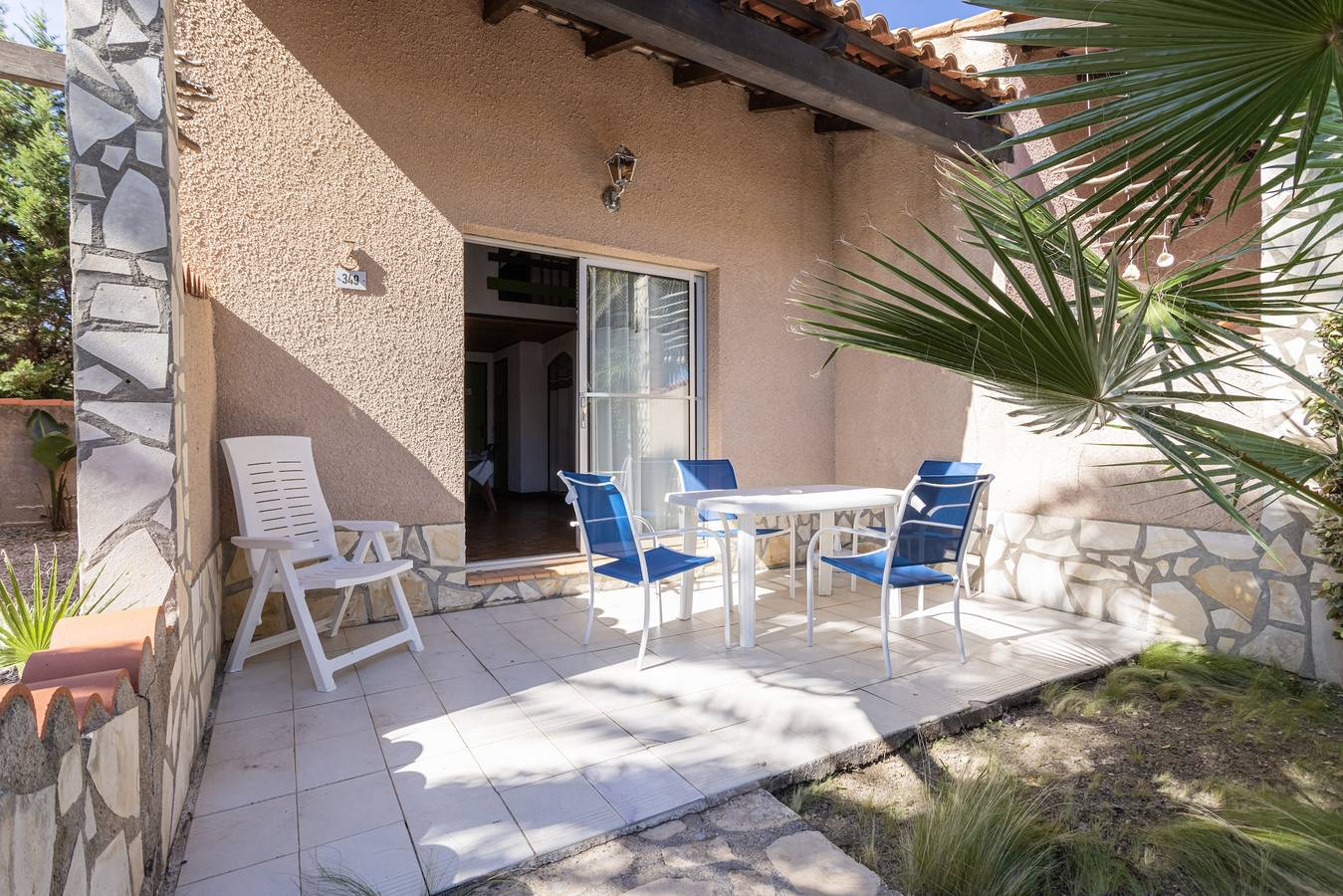 Holiday Home 'La Capelle 4 Personnes 349' with Shared Pool, Wi-Fi and Air Conditioning in Roquefort-des-Corbières, Mediterranean Coast (France)