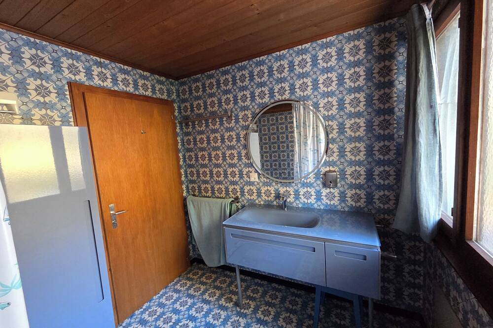Chalet tout équipé pour famille  avec grand jardin à 300m des remontées. in Leysin, Alpes Vaudoises
