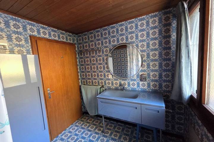 Fully-equipped family chalet with large garden 300m from lifts. in Leysin, Alpes Vaudoises