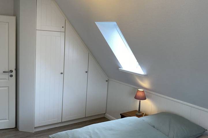 Ganze Wohnung, Strandnähe,Gartennutzung,Wellnessdusche mit Massage in Wrixum, Föhr