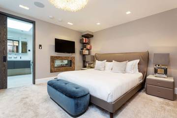 Holiday Rental for 10 People in Kensington and Chelsea, London, Photo 1