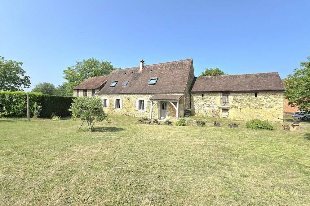 Appartement entier, Maison rustique 3 chambres proche Sarlat in Tamniès, Périgord Noir