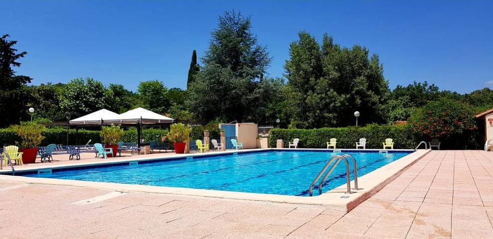 Location de vacances pour 6 personnes, avec piscine ainsi que jardin et vue, animaux acceptés à Méjannes-le-Clap - 2