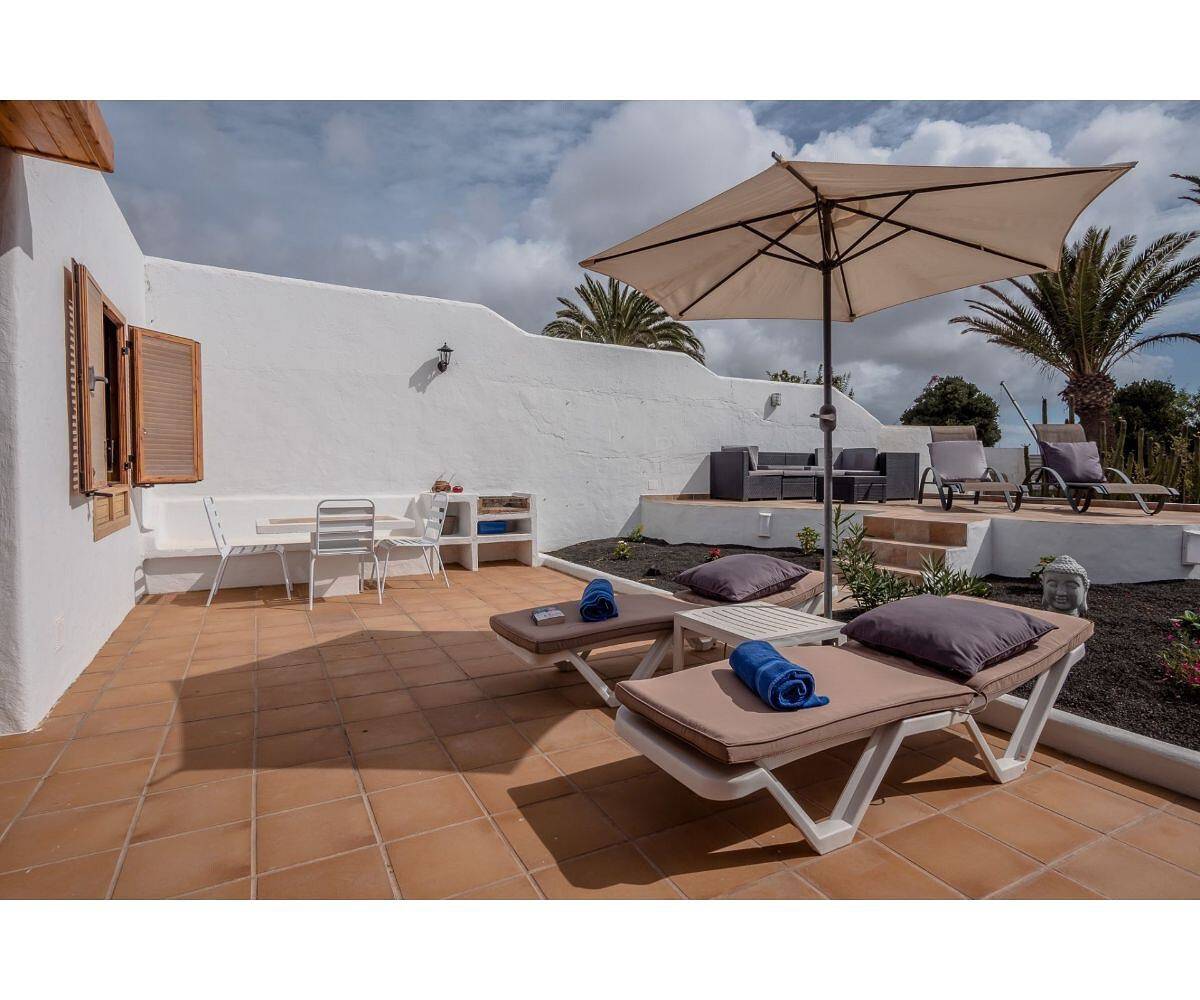 Ferienhaus Puerto Chico Y mit Meerblick, Pool, Garten, Terrasse und Wlan in Playa Blanca, Yaiza