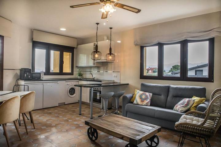 Chalet para 6 personas, con vistas además de piscina y jardín en Valle del Alberche - 4