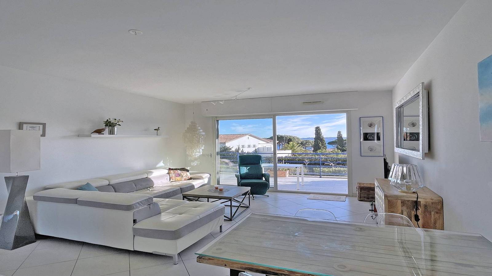 Ganze Ferienwohnung, Apartment für 4/5 Personen - Meerblick - Klimaanlage - Wifi - Poolresidenz - Sainte Maxime - 4* in Sainte-Maxime, Draguignan Region