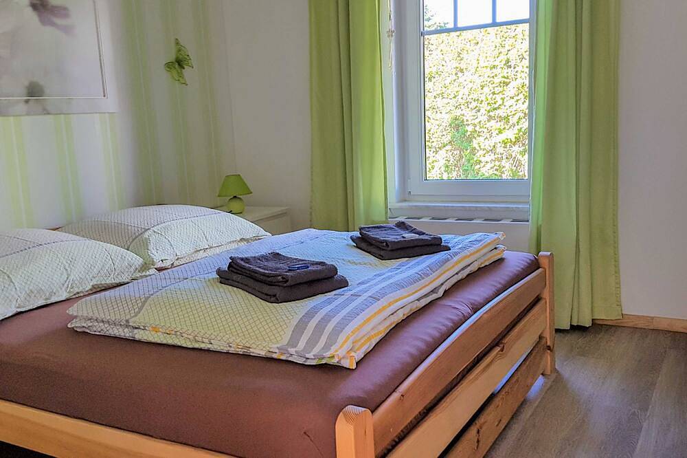Ferienwohnung im roten Haus - Ferienwohnung im Anbau in Sundhagen, Stralsund Umland