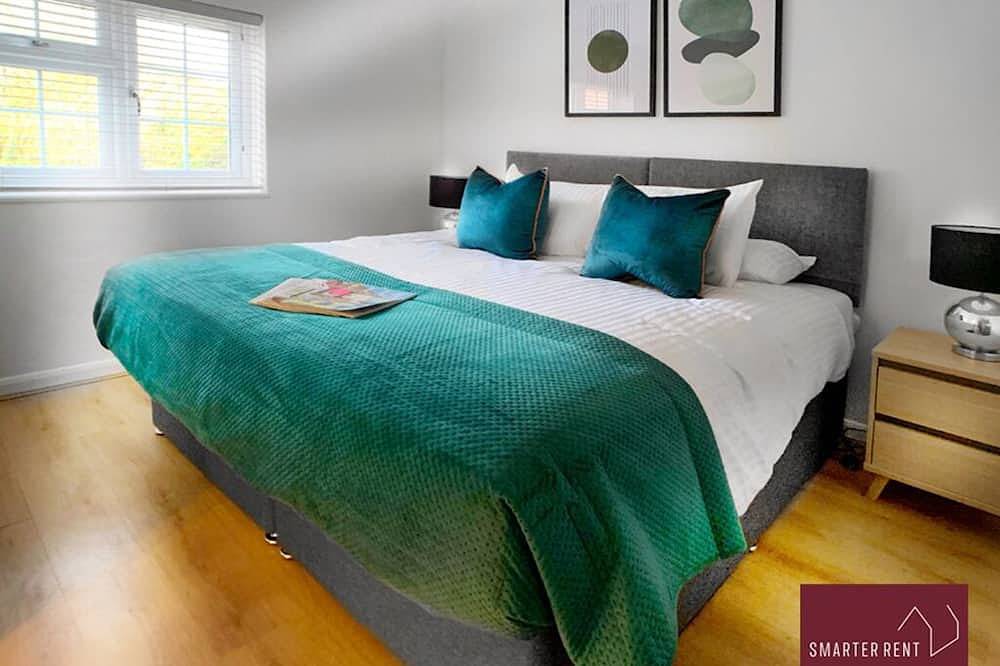 Apartamento entero, Wokingham - 2 Bedroom Maisonette - With Parking in Wokingham, Berkshire