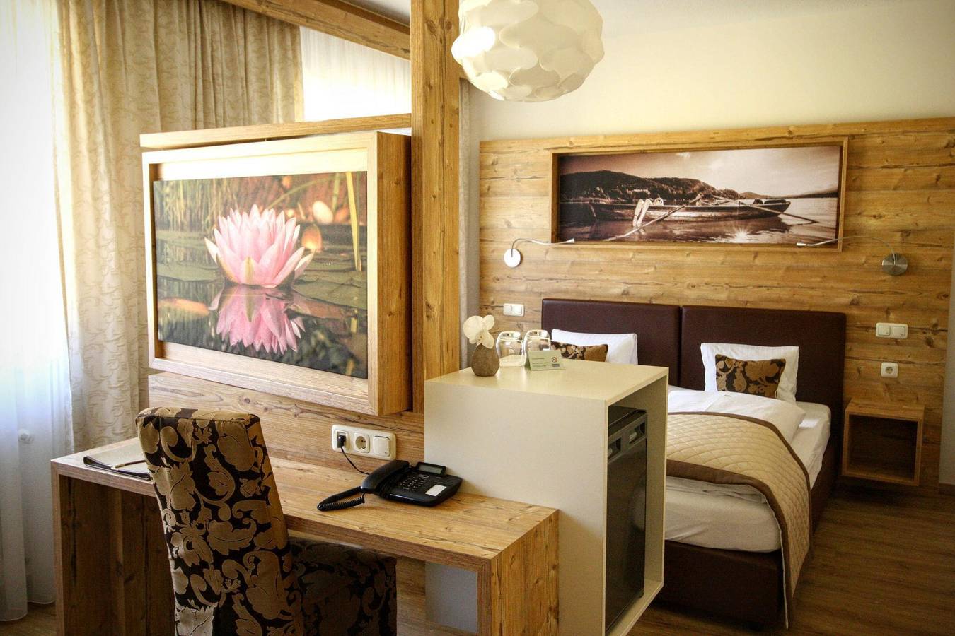Doppelzimmer mit Dusche, Wc in Klagenfurt am Wörthersee, Klagenfurt-Villach