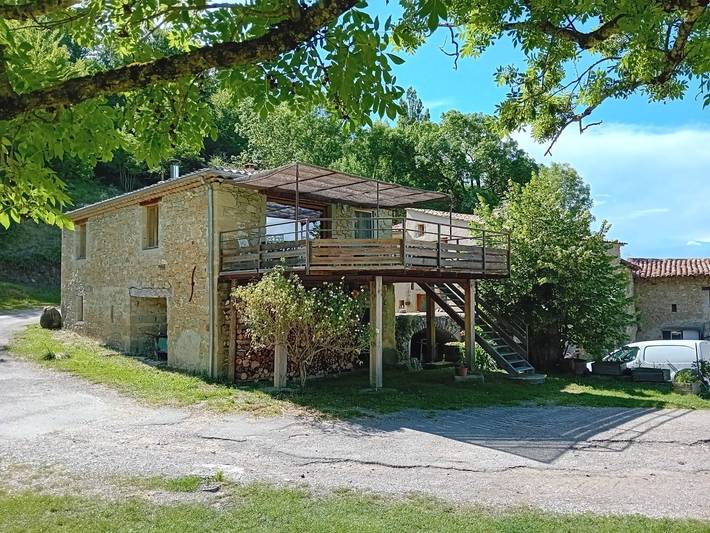 Gîte pour 10 personnes, avec jardin et terrasse