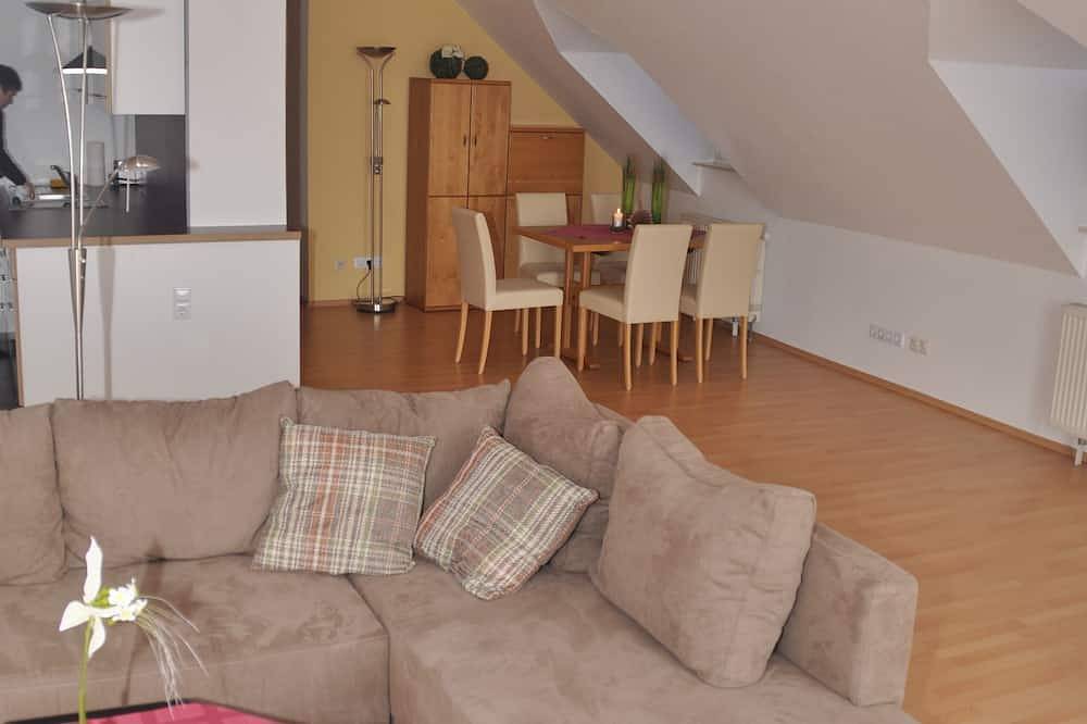 Ganze Wohnung, Penthouse Ferienwohnung in Großostheim, Fränkisches Weinland