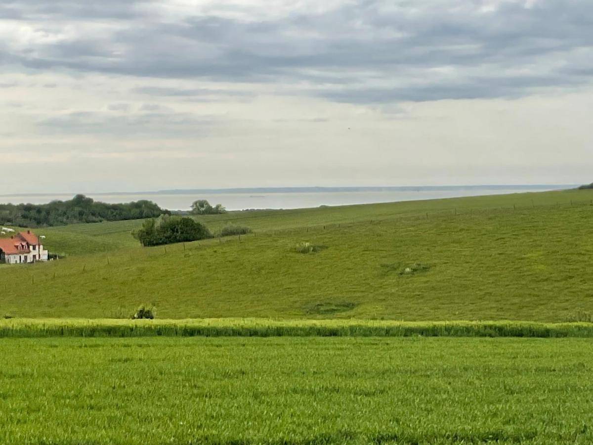 Two-Bedroom House in Saint-Inglevert, Région de Boulogne-sur-Mer