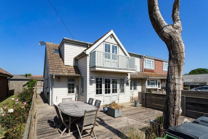 Holiday home for 10 people, with Balcony and Hot tub in Camber