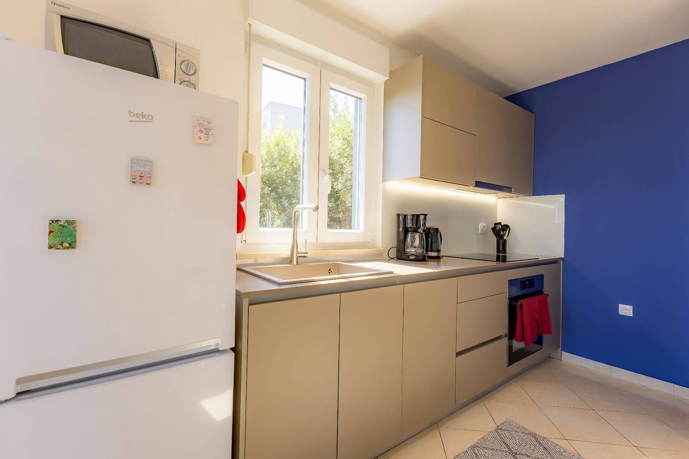 Ganze Ferienwohnung, Red House Apartments in Sveta Marina, Ostküste Istrien