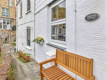 Holiday Home for 4 People in Looe, Cornwall, Photo 4