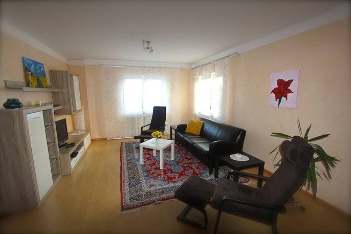 Ganze Ferienwohnung, Ferienwohnung Petra - Ferienwohnung mit 80qm für maximal 6 Personen in Gültlingen, Wildberg