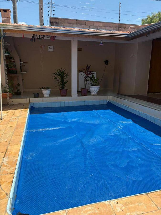 Casas e apartamentos de temporada para 8 pessoas, com piscina e balcão em Indaiatuba