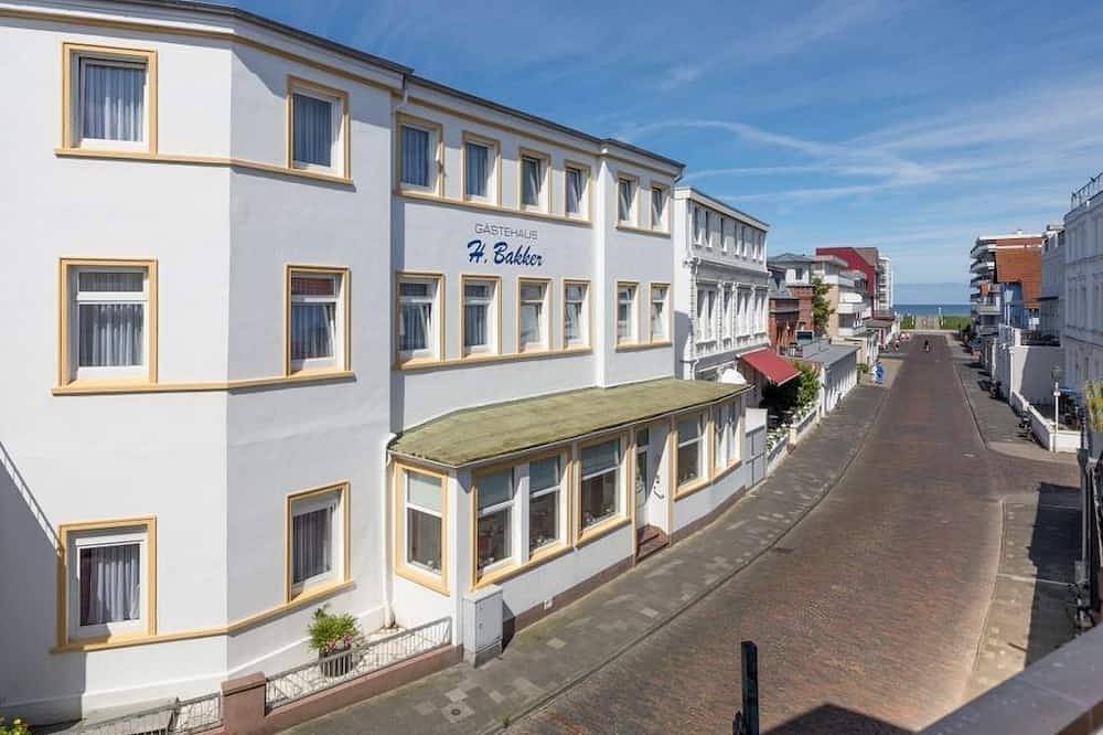 Double room shower/Wc, type A - Pension Gästehaus Bakker in Norderney