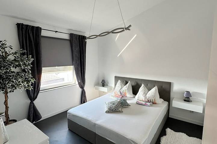 Ganze Wohnung, Ferienwohnung Villa HelAn direkt am Meer Insel Vir in Vir