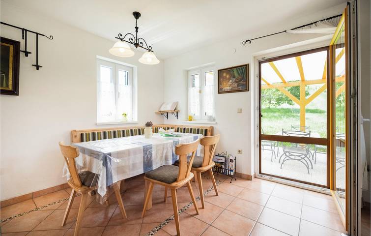 Ferienhaus für 8 Personen mit Terrasse in Rechnitz, Südburgenland