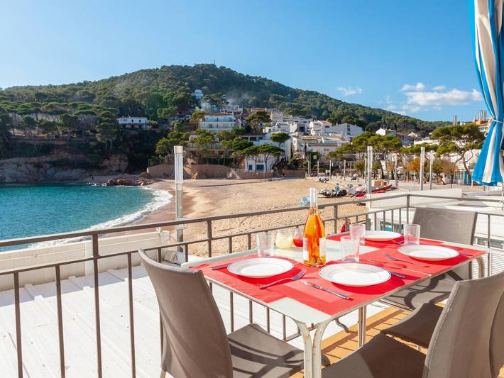 Gîte pour 5 personnes, avec terrasse à Tamariu - 3