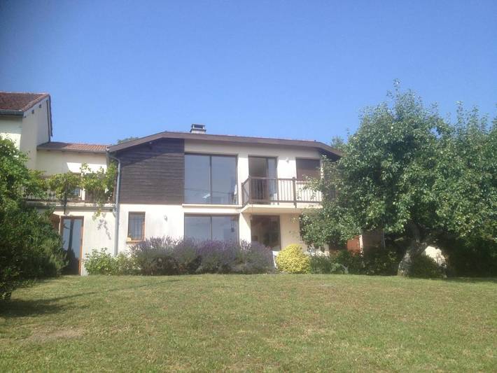 Location de vacances pour 6 personnes, avec vue et jardin à Aubin - 2