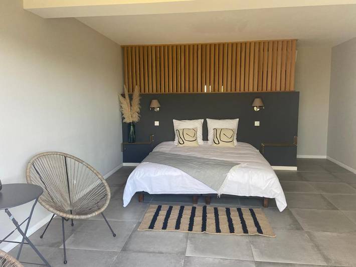 Location de vacances pour 2 personnes, avec piscine et jardin à Lecci - 3