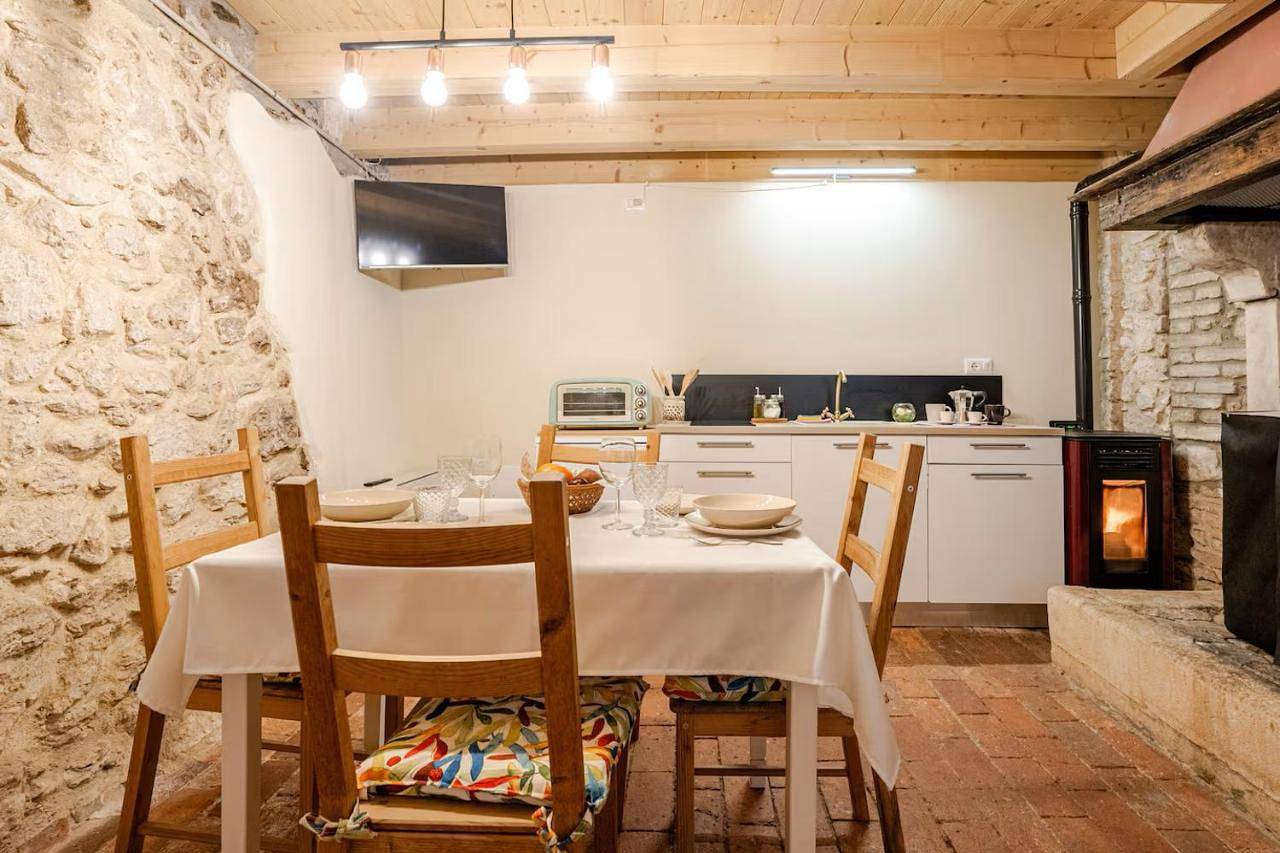 La Perla a Lumignano-Appartamento su due piani con Spa privata e vista falesia in Longare, Monts Berici