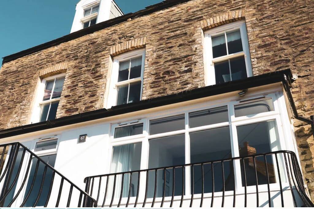 Entire apartment, Stowaway a stroll into Port Isaac's harbour side in Port Isaac, Pentire Point - Widemouth