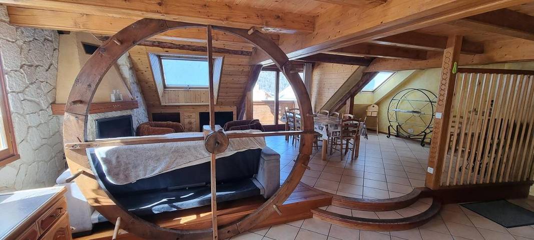Gîte pour 8 personnes, avec balcon et vue, animaux acceptés à Ceillac - 2