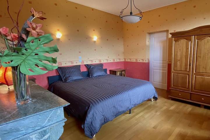 Location de vacances pour 2 personnes, avec jardin et piscine à Mirecourt - 3