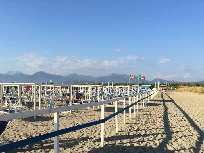 Villa per 5 persone, con Terrazza e Piscina a Viareggio
