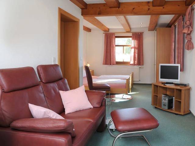 Ferienwohnung für 2 Personen, mit Balkon/Terrasse und Balkon sowie Garten in Oberes Maintal - Coburger Land - 3