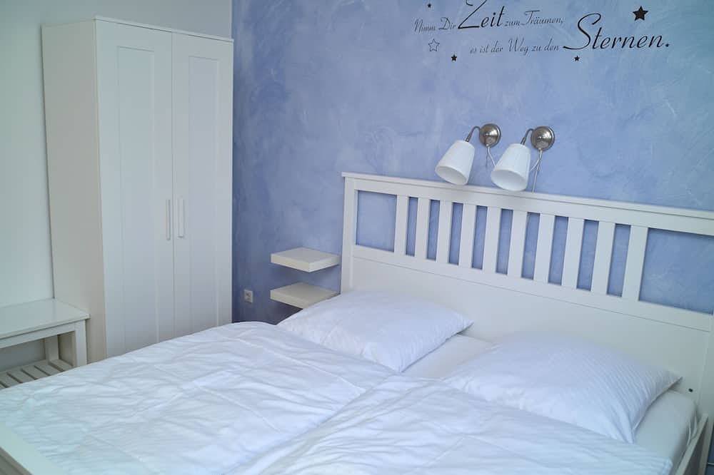 ***** Holiday house Seebrise complete, right on the lake in Storkower See, Storkow