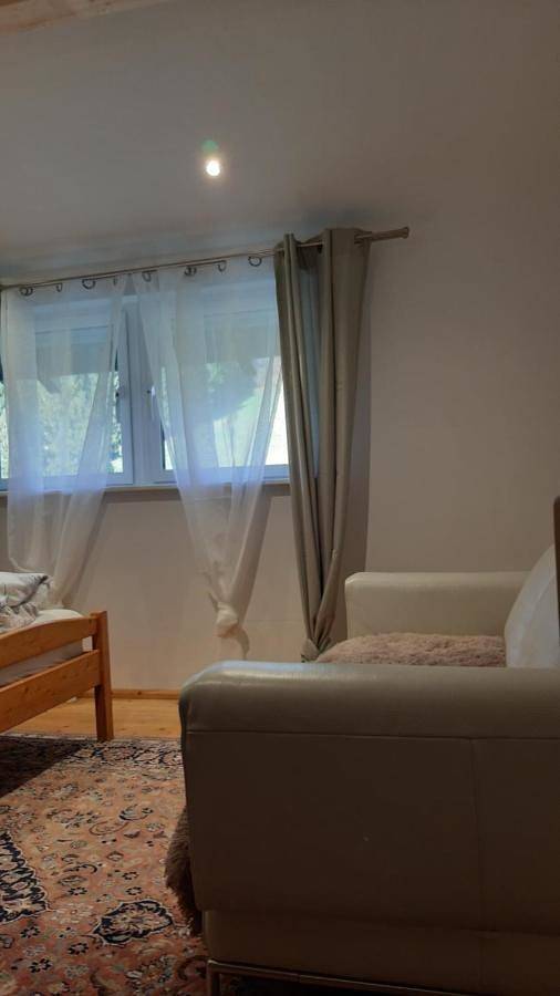 Appartement entier, Apartment with Mountain View in Steinen, Forêt-Noire du Sud