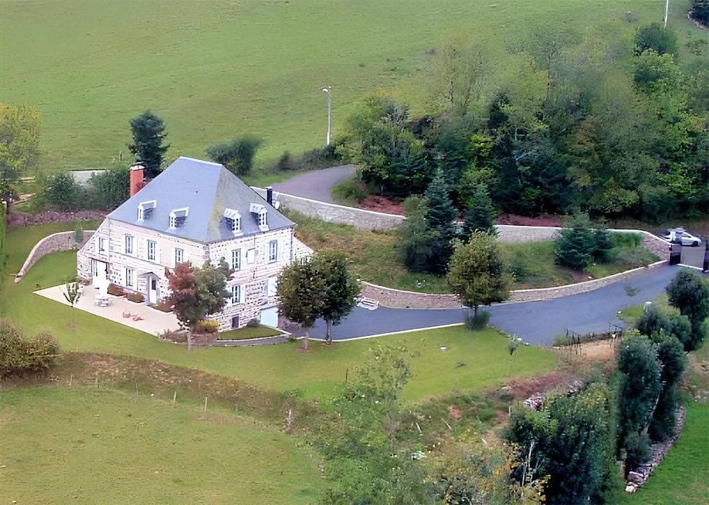 Maison d'Hôtes La Nichée - Chambre Autana in Rochefort-Montagne, Parc naturel régional des Volcans d'Auvergne