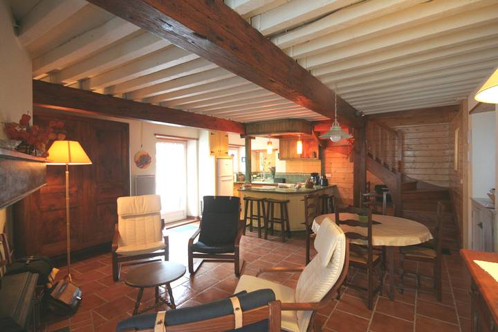 Gîte pour 6 personnes, avec balcon et jardin