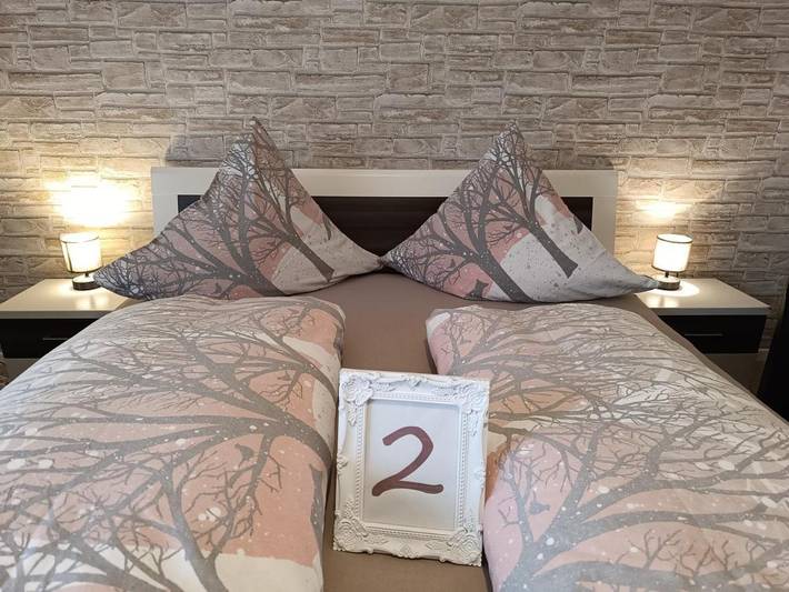 Ferienwohnung für 6 Personen, mit Balkon und Terrasse sowie Garten und Ausblick in Oberhausen - 2