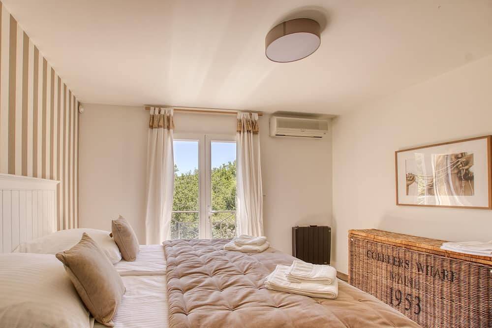 Exklusive Privatvilla mit Pool in Südfrankreich in Montferrat, Draguignan Region