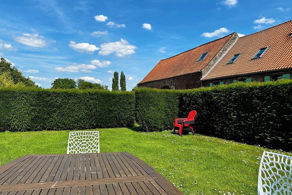 Les Jardins d'Ilona \"Les Oliviers\" Casa rural 4 personas - Piscina compartida / Jardín privado in Arques, Región de Saint-Omer