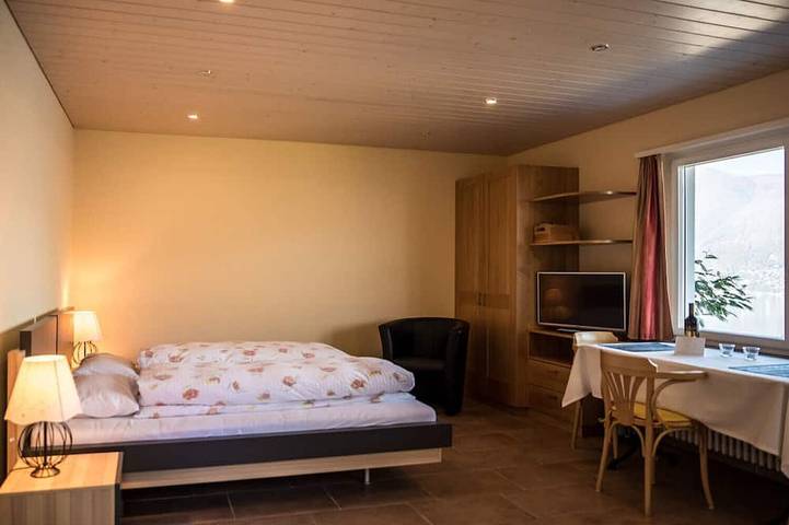 Ferienwohnung für 2 Personen, mit Pool und Garten in Gambarogno - 2