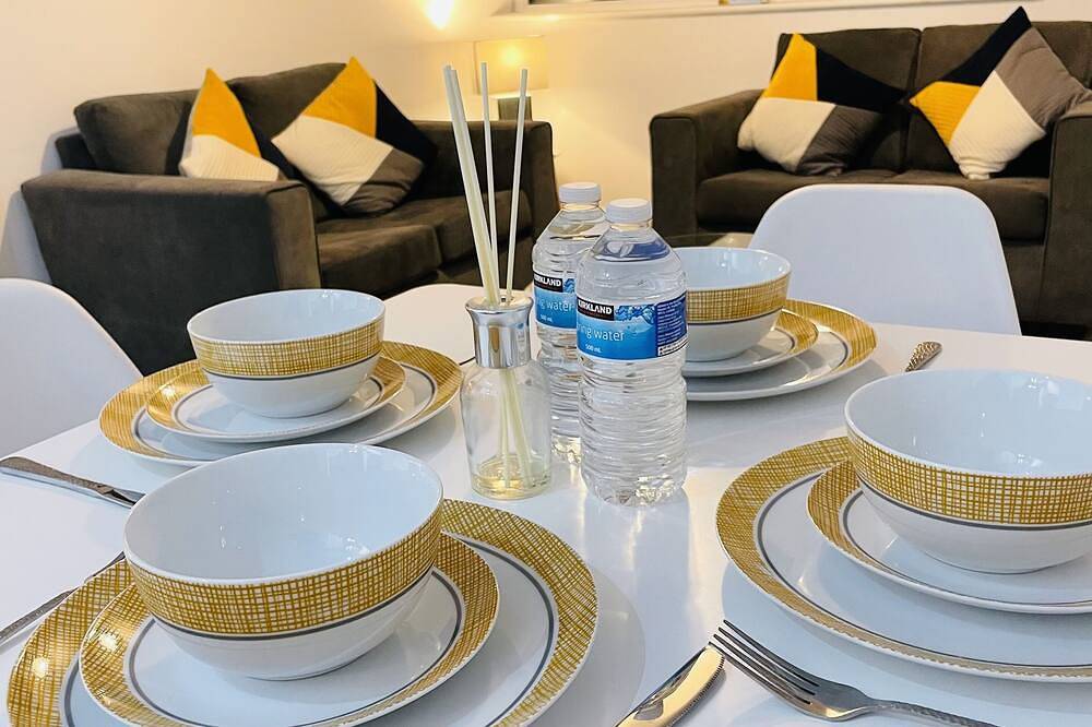 Apartment for 4 People in Derby, Midlands