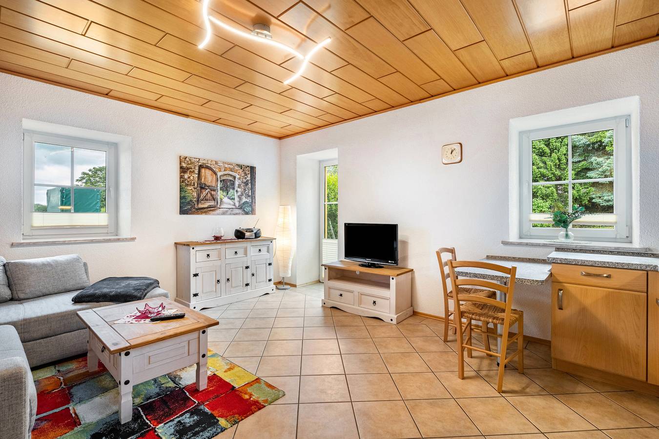 Ganze Wohnung, Ferienwohnung 'Familie Nahrstedt Parterre' mit gemeinsamer Terrasse, privatem Garten und Wi-Fi in Lausitz