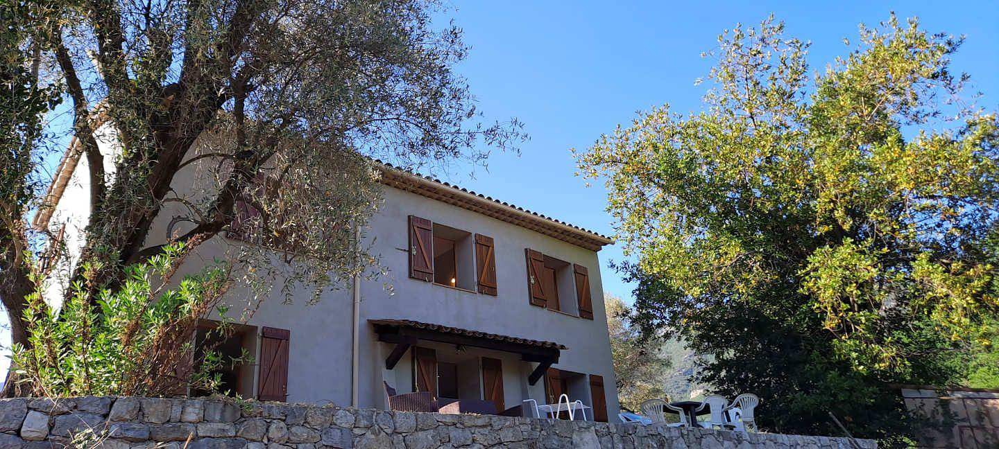 Ferienhaus in Le Bar-Sur-Loup mit Terrasse und Garten in Le Bar-sur-Loup, Cannes und Umgebung