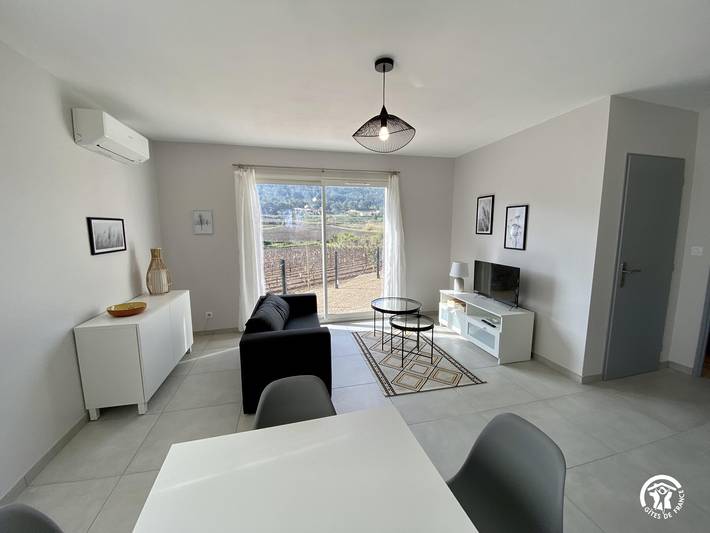 Gîte pour 2 personnes, avec terrasse à Montbrun-des-Corbières - 3