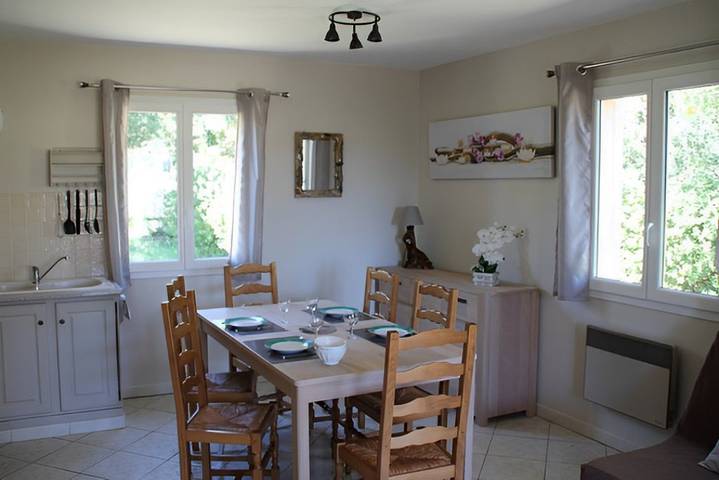 Gîte pour 4 personnes, avec terrasse ainsi que jardin et piscine à San-Gavino-di-Carbini - 4