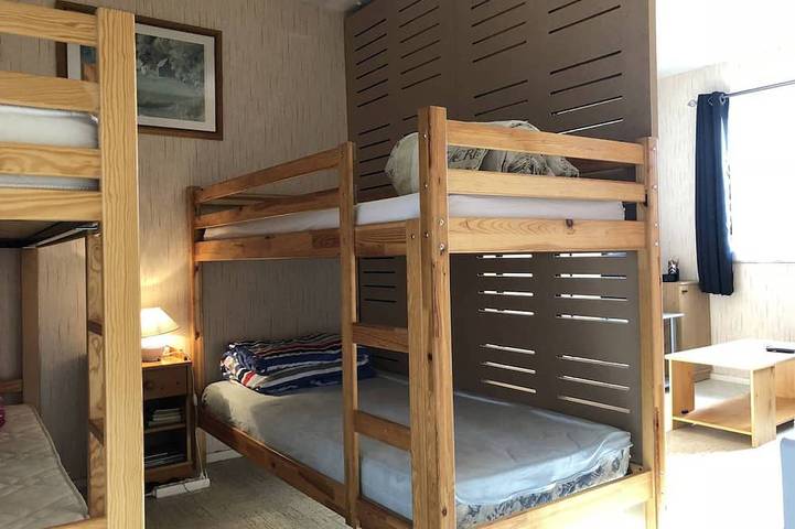 Apartamento entero, Estudio para 6 personas a pie de pistas con ascensor y parking gratuito in La Pierre Saint-Martin, Arette