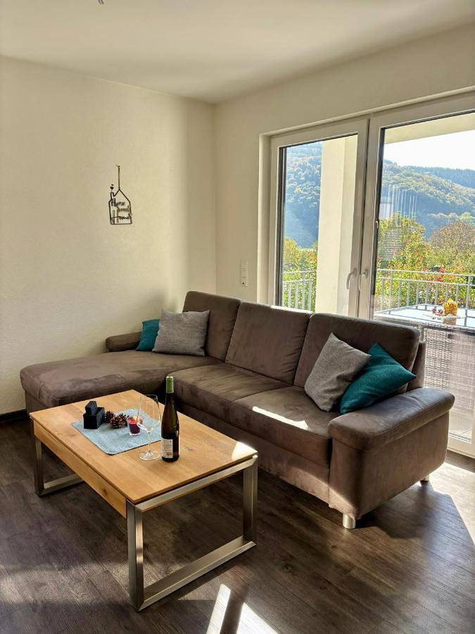 Ferienwohnung für 2 Personen, mit Terrasse und Ausblick in Zeltingen-Rachtig - 2