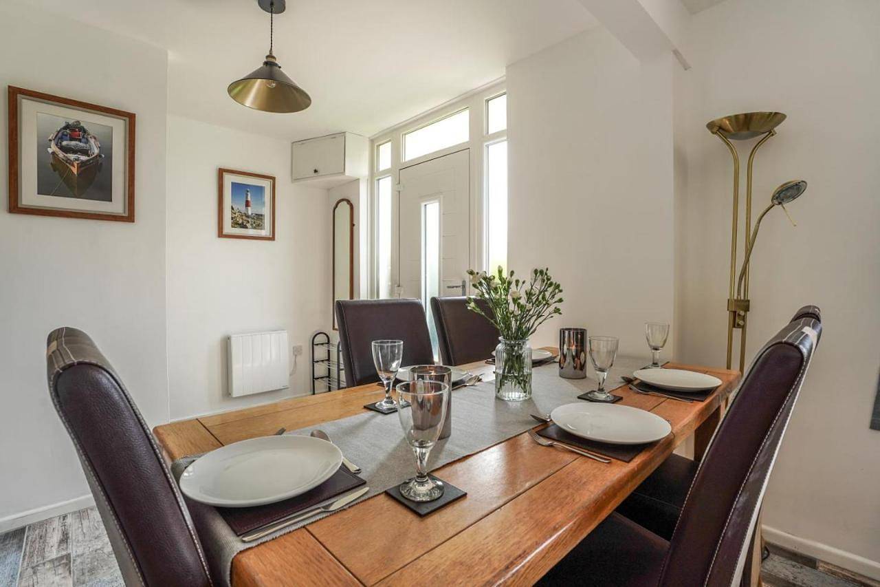 3 Bed in West Lulworth oc-h29362 in Lulworth Cove, Dorset