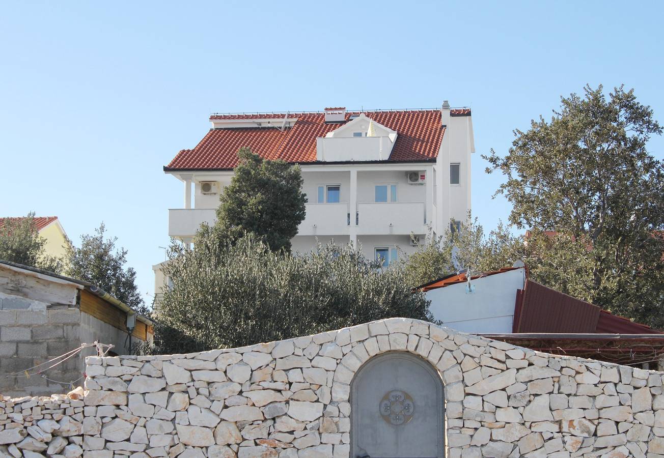 Cały apartament, Jednopokojowy apartament z tarasem i widokiem na morze Sevid, Trogir A-6024-c in Sevid, Żupania splicko-dalmatyńska